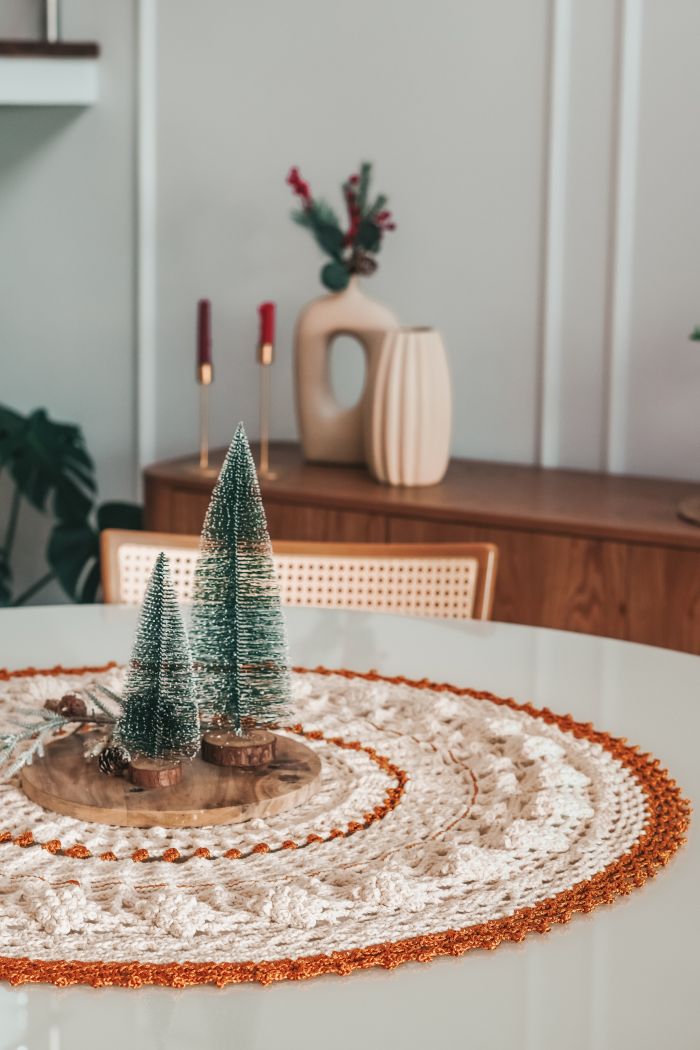 Shining Table Centerpiece