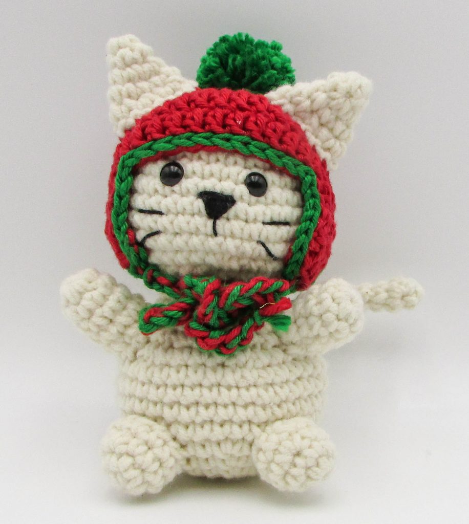 miah, a gatinha do papai noel Apostila Círculo Amigurumis 18