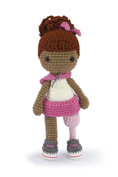 boneca-pcd-em-amigurumi