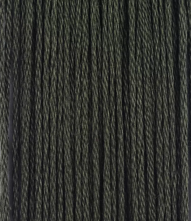 810