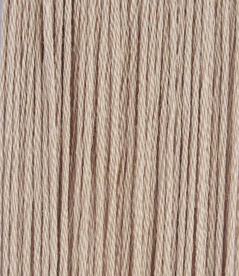 925