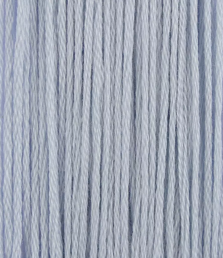 915