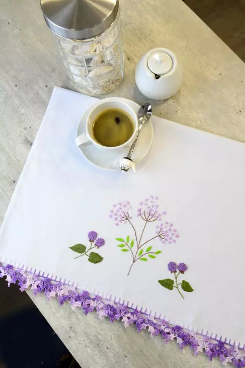 Pano de Prato Bordado Lavanda