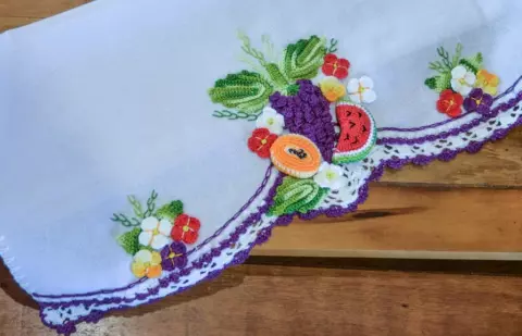 Pano de Prato Salada de Frutas