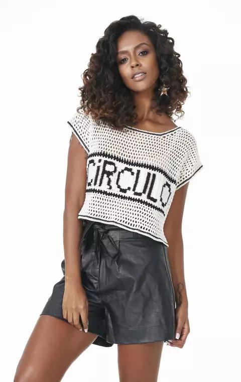 Blusa Crochê conduzido