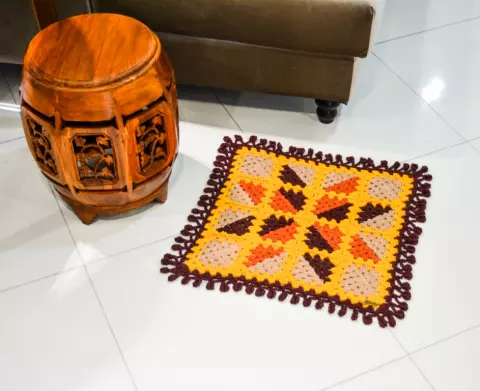 Tapete Squares Tons Marrom