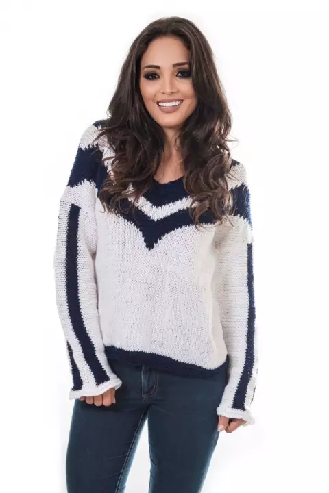 Blusa Branca em Jacquard