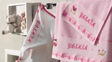 Toalha de Banho Infantil Bordada