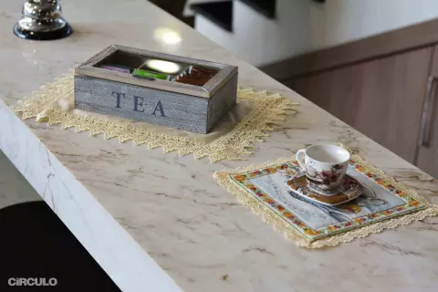 Descanso para Xícara e Toalha de Bandeja