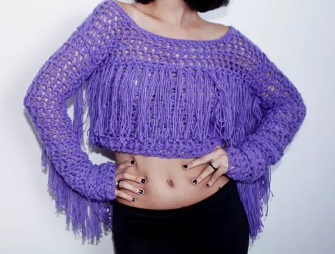 Cropped Manga Longa Roxo