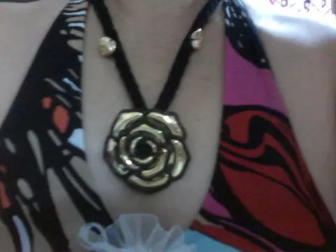 colar em tear feito com fio duna