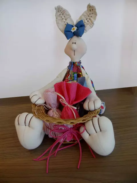 Coelha Gulosa
