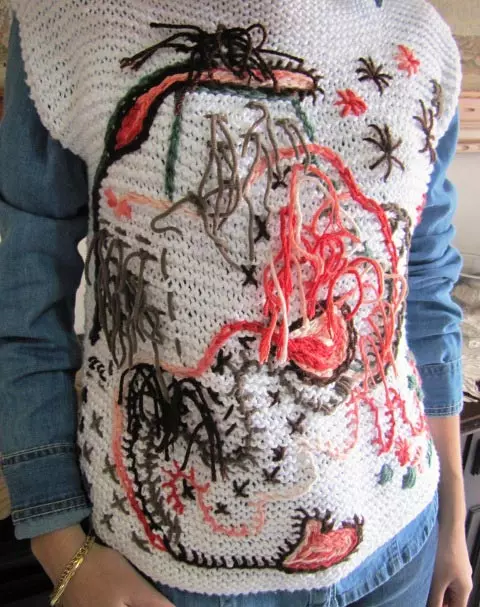 Blusa de Tricô Bordada