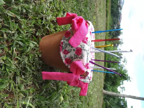 Vaso Porta Agulhas de Crochê