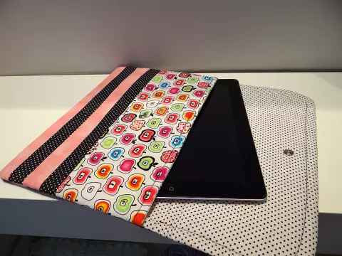 Case Ipad Maçãs