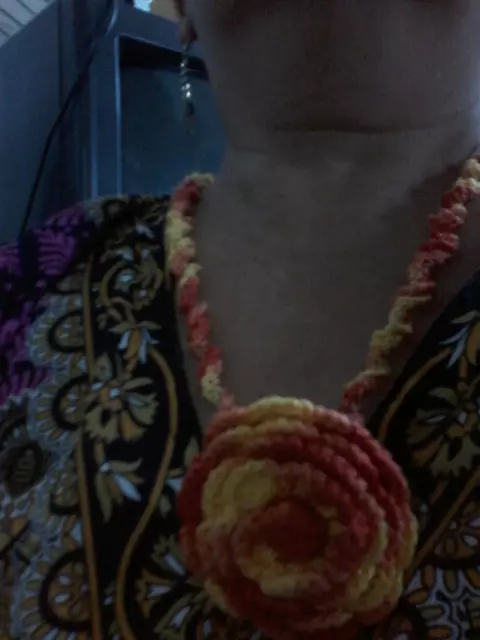 colar em croche com fio clea mesclada e anne mesclada