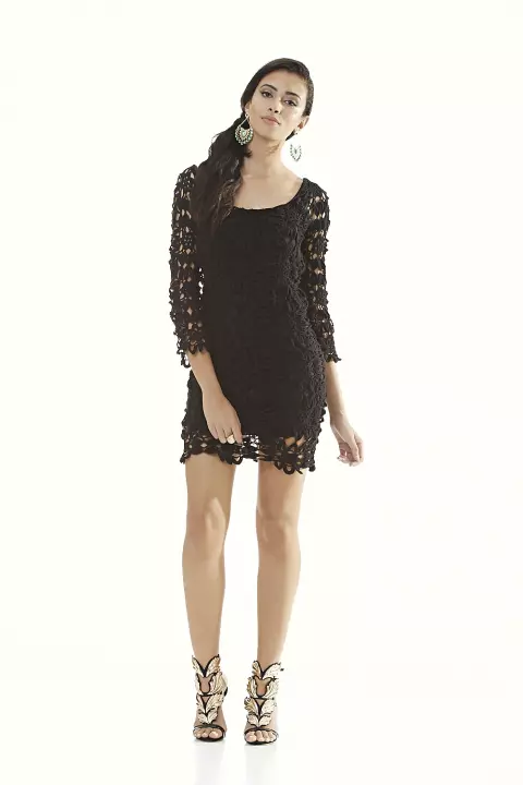 Vestido Preto Motivos
