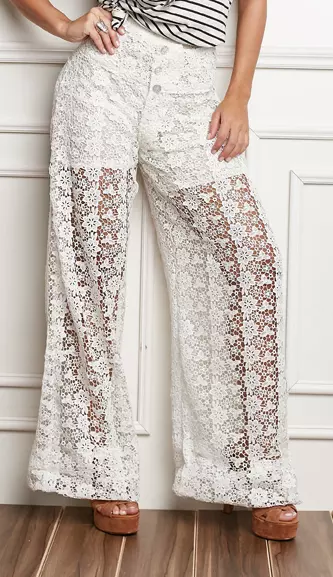 Calça Tecido Renda
