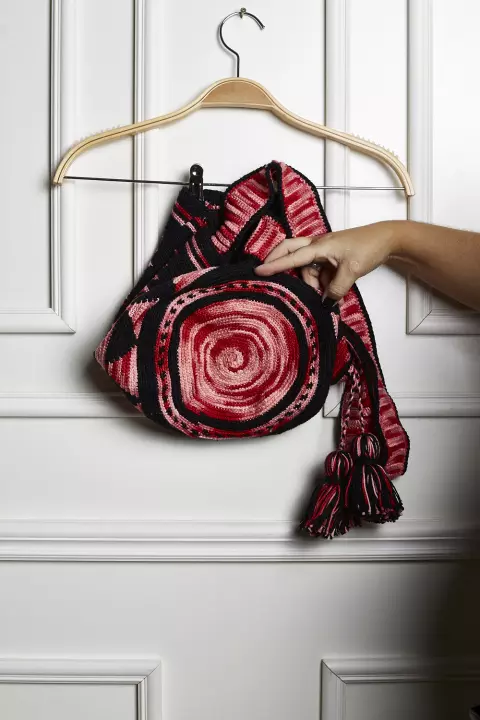 Wayuu Bag Preta e Mescla Vermelho