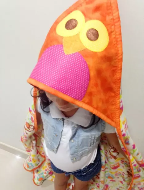 Manta com Capuz Corujas