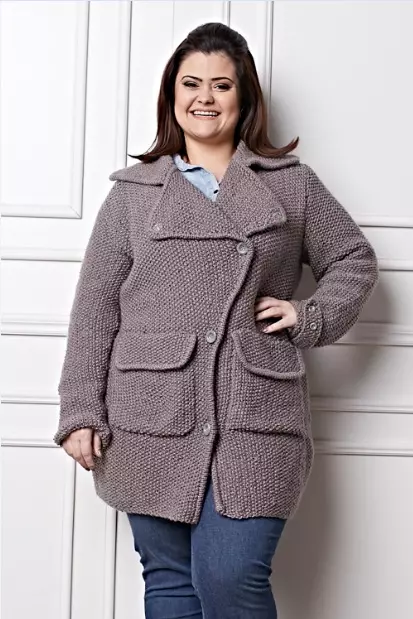 Plus Size - Casaco Maxi Gola