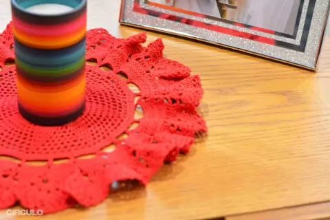 Centro de Mesa Crochê Vermelho