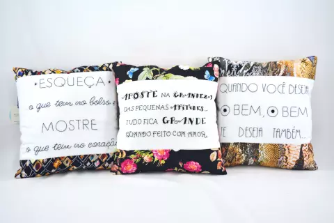 Almofadas Frases Bordadas