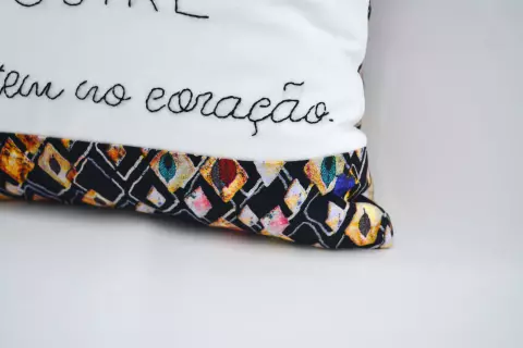 Almofadas Frases Bordadas