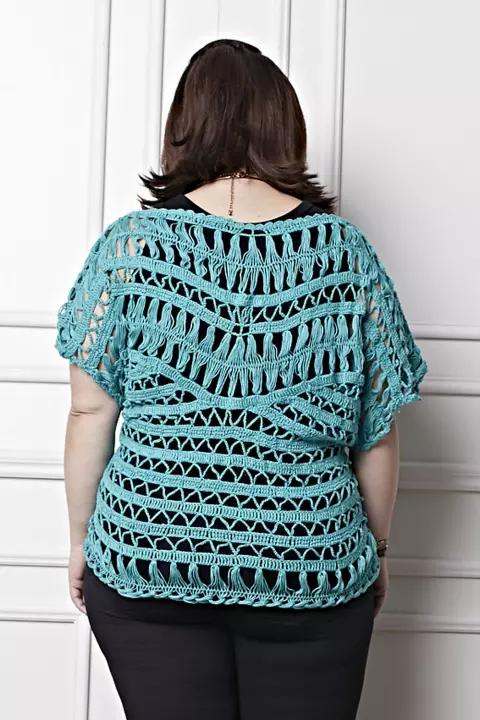 Plus Size - Blusa Verde Crochê de Grampo