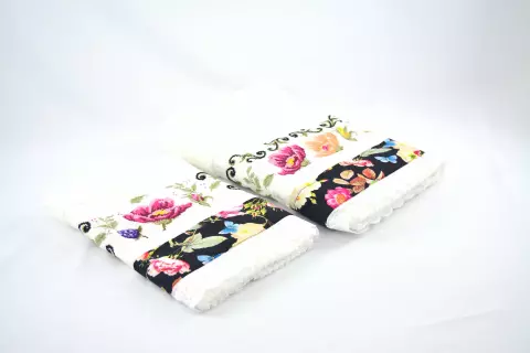 Jogo de Banho Floral Bordado