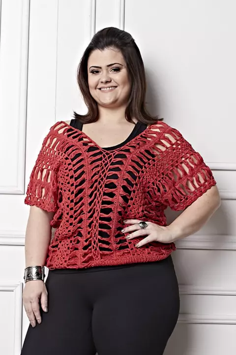 Plus Size - Blusa Crochê de Grampo Vermelha
