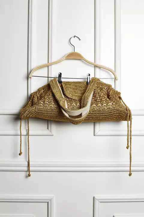 Bolsa Dourada Encanto
