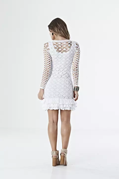 Vestido Branco Babados
