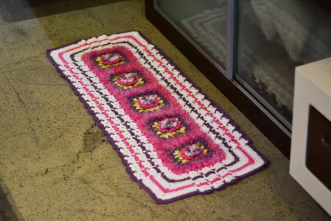 Tapete Lilás com Rosa