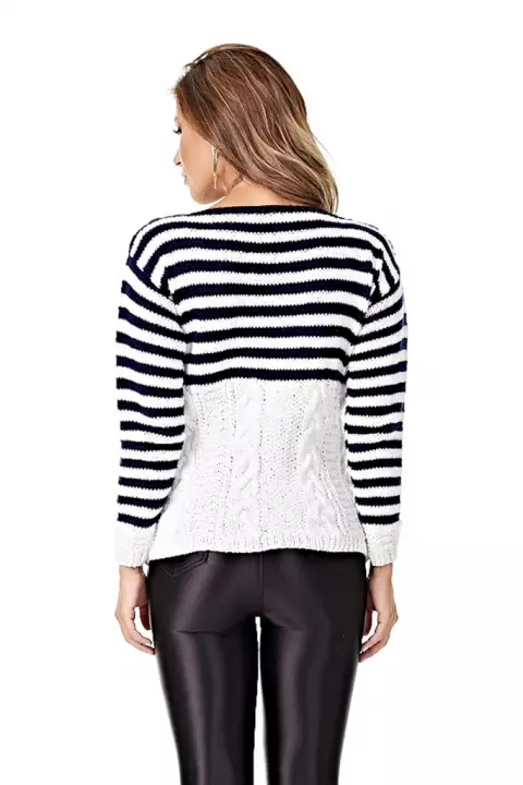 Blusa Branca e Azul Lã Seda