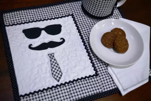 Kit Mug Rug