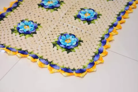 Tapete Natural com Flores Azuis