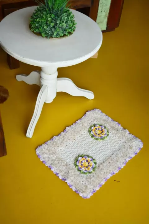Tapete Retangular Cru Com Flores