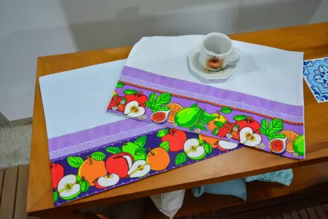 Panos de Prato Frutas Contraste