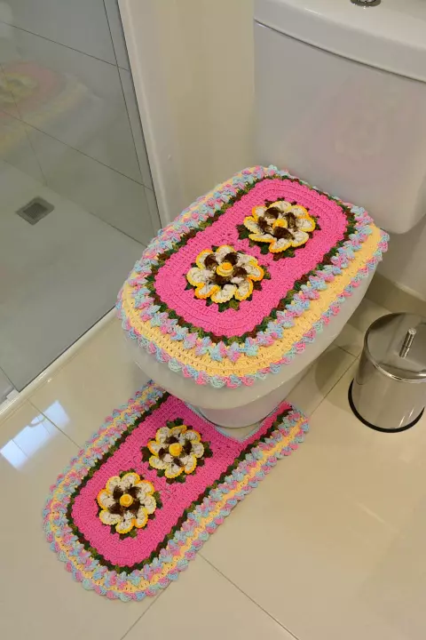 Jogo de Banheiro Multi Rosas