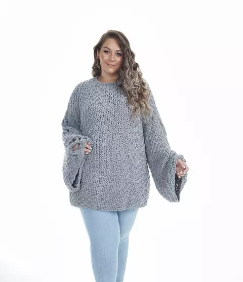 Blusa com Detalhes nas Mangas