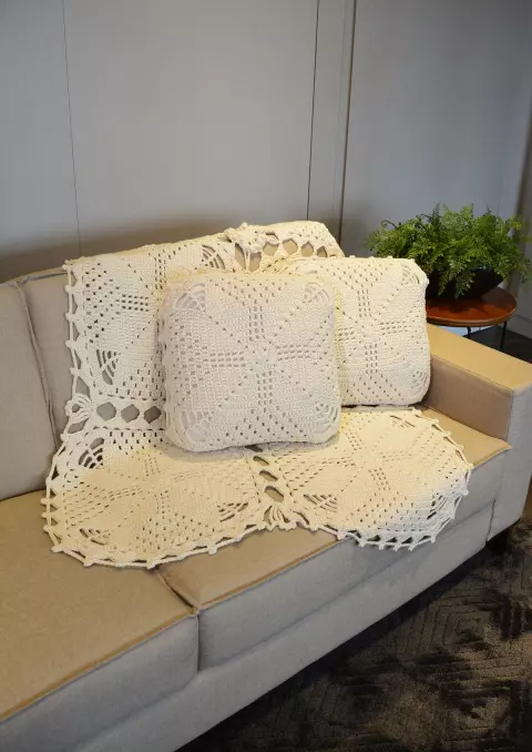 Conjunto Almofadas e Manta Egípcia