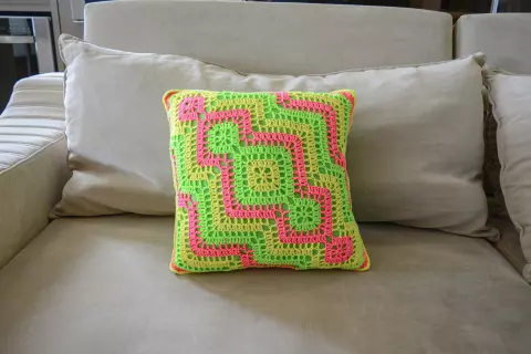 Almofada Neon