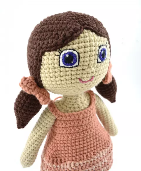 Boneca Lívia