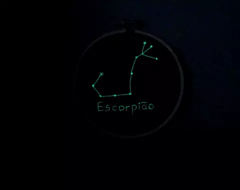 Bordado Signo Escorpião Glow