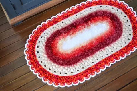 Tapete Oval Decore Luxo Tons de Vermelho