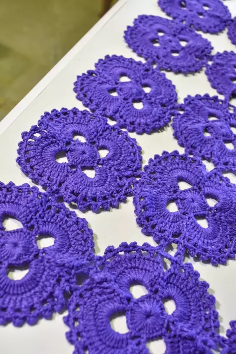 Trilho de Mesa Ultra Violeta