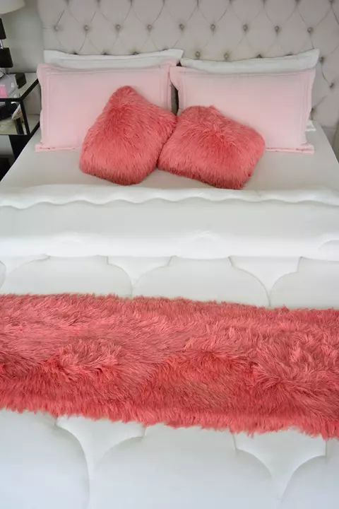 Conjunto Peseira e Almofadas Frisé