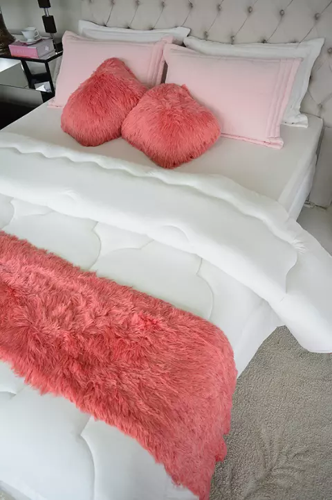 Conjunto Peseira e Almofadas Frisé