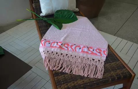 Macramê - Toalha de Banho Rosa